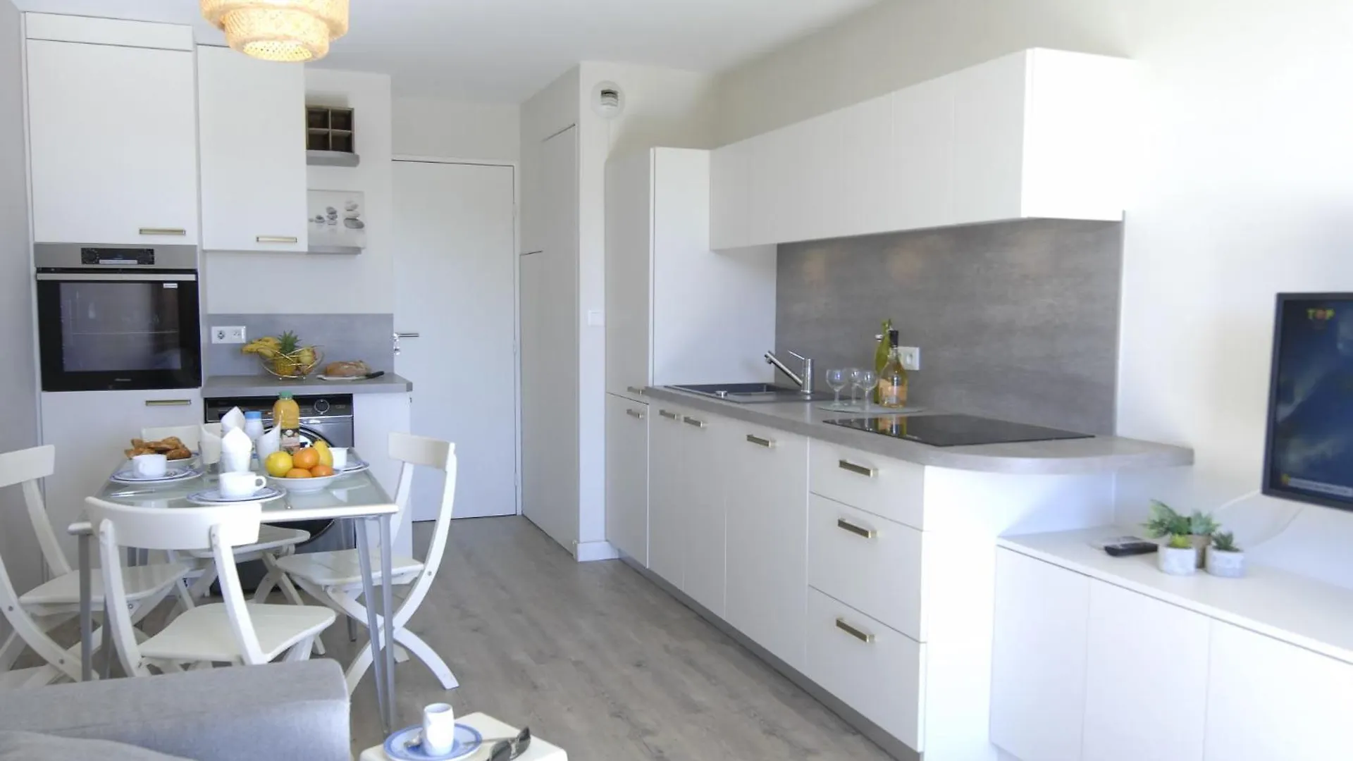 Apartment Le Village - Vj 107 By Interhome Saint-Raphaël Francia