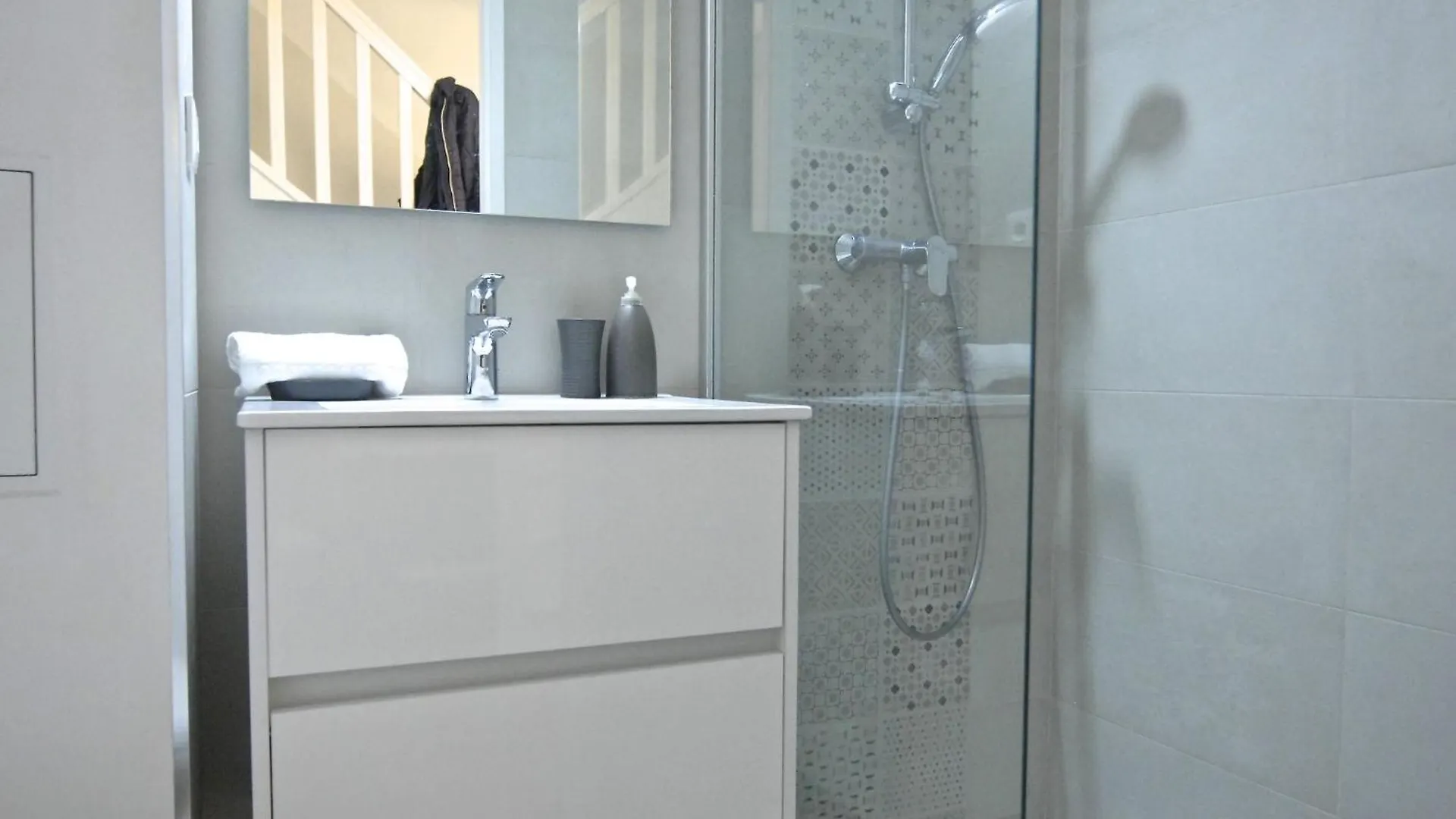 Apartment Le Village - Vj 107 By Interhome Saint-Raphaël 0*,  Francia