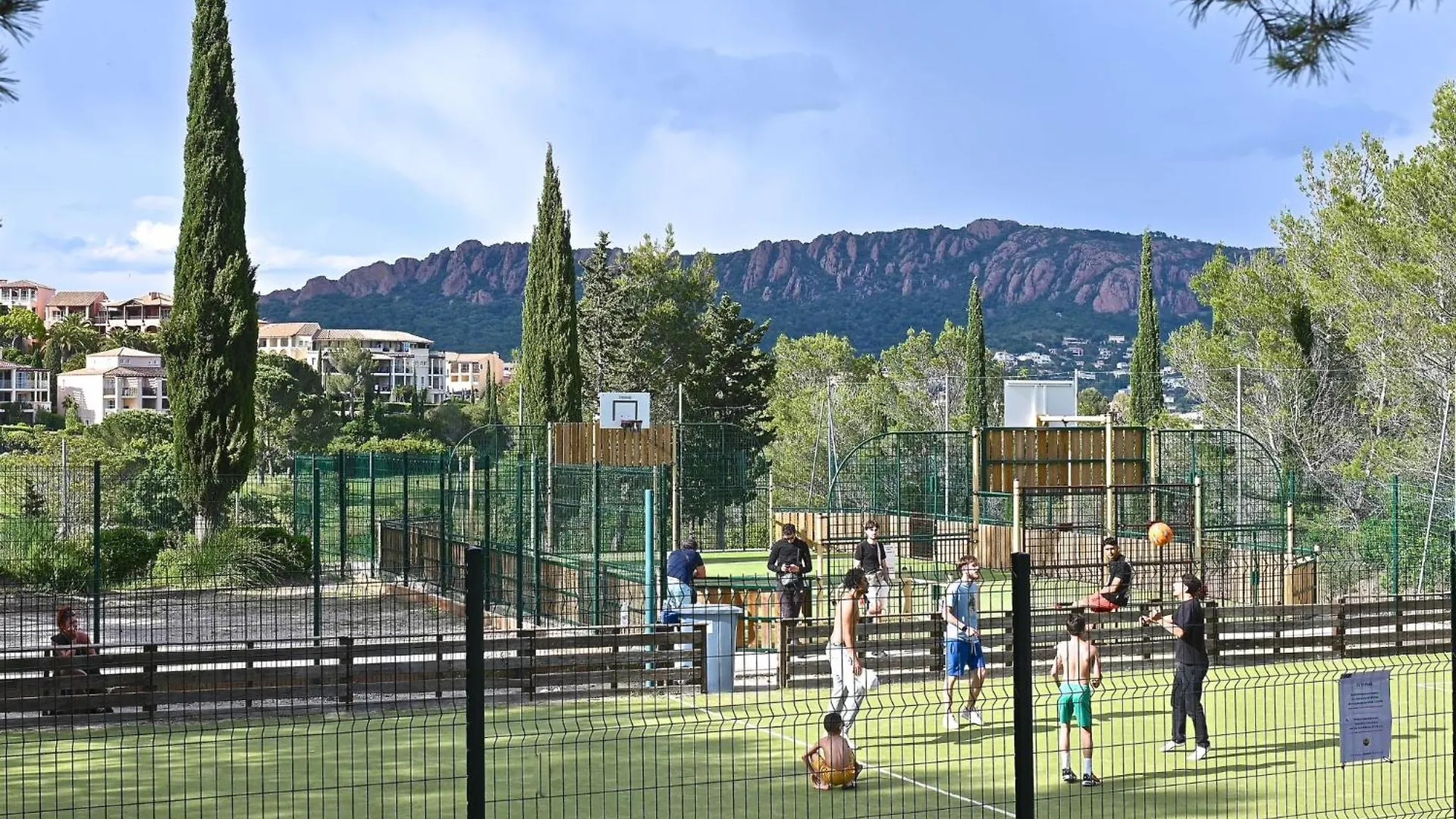 Apartment Le Village - Vj 107 By Interhome Saint-Raphaël